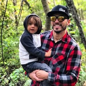 Meet your Posher, Justin